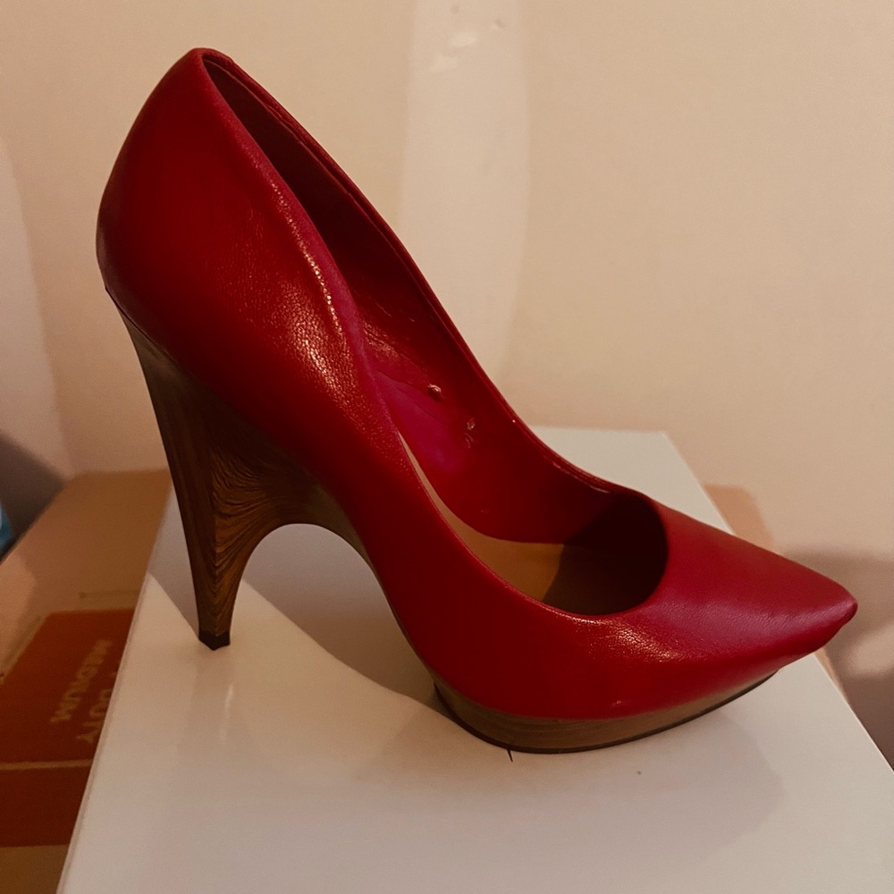 Jessica Simpson Elegant Red Women's Heels